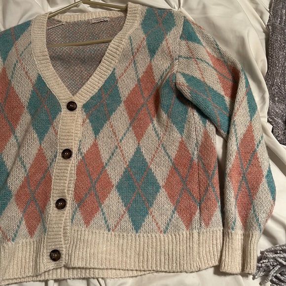 Women’s Sweater/Cardigan - Picture 2 of 3